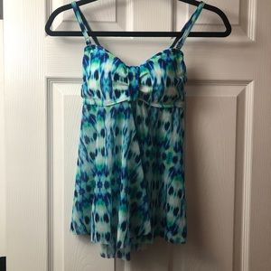 Beautiful flowy tankini top